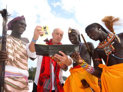 <p>Tan za cestof so kraji, tan živijo Masaji... Kenija, 2010</p>